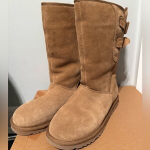 UGG Classic Tan Suede Winter Boots